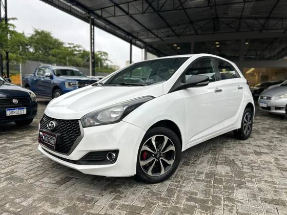 HYUNDAI HB20 1.6 R SPEC 16V FLEX 4P AUTOMÁTICO HYUNDAI HB20 1.6 R SPEC 16V FLEX 4P AUTOMÁTICO